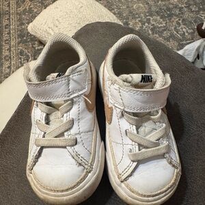 Toddler nike court legacy shoes